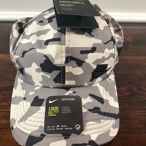 NWT Nike Unisex Aerobill H86 Cap